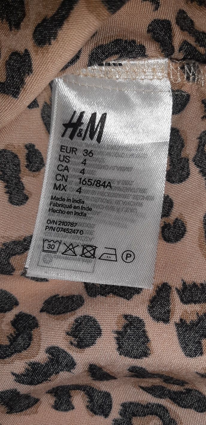 Леопардовий топ H&M.