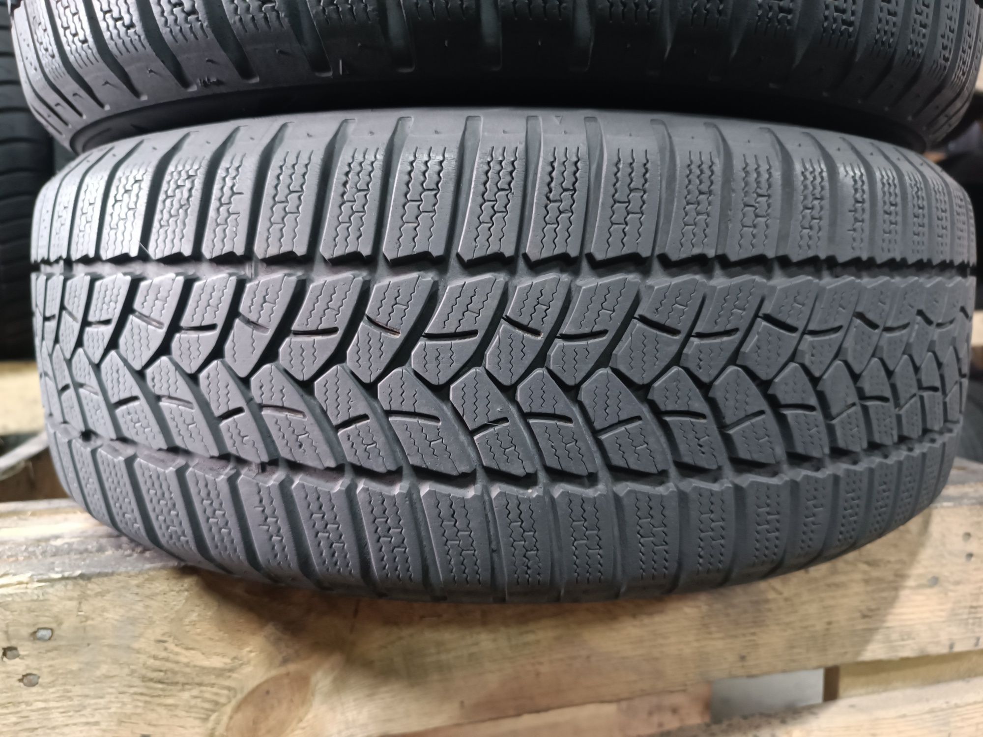 Зимові шини FIRESTONE 205/55 R16 резина Р16