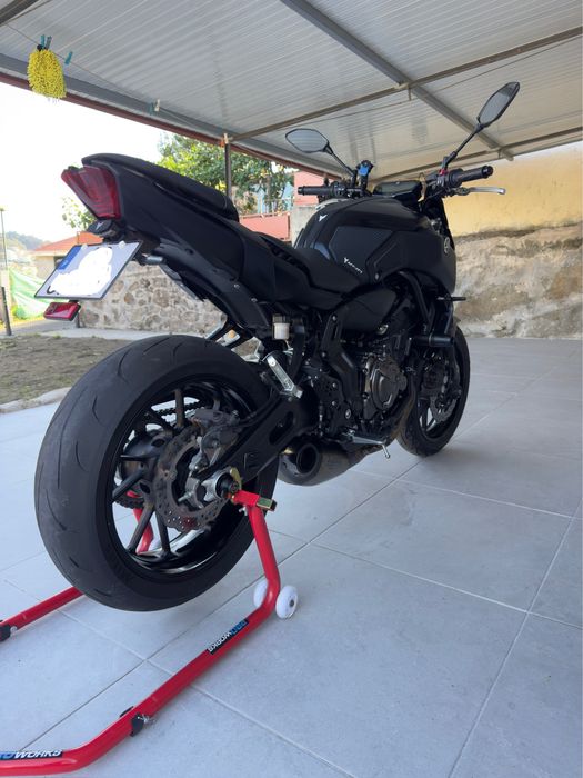 Yamaha MT 07 Akrapovic