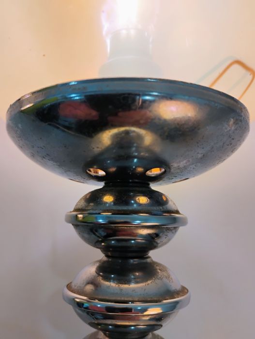 Par de candeeiros vintage com globos de vidro laranja