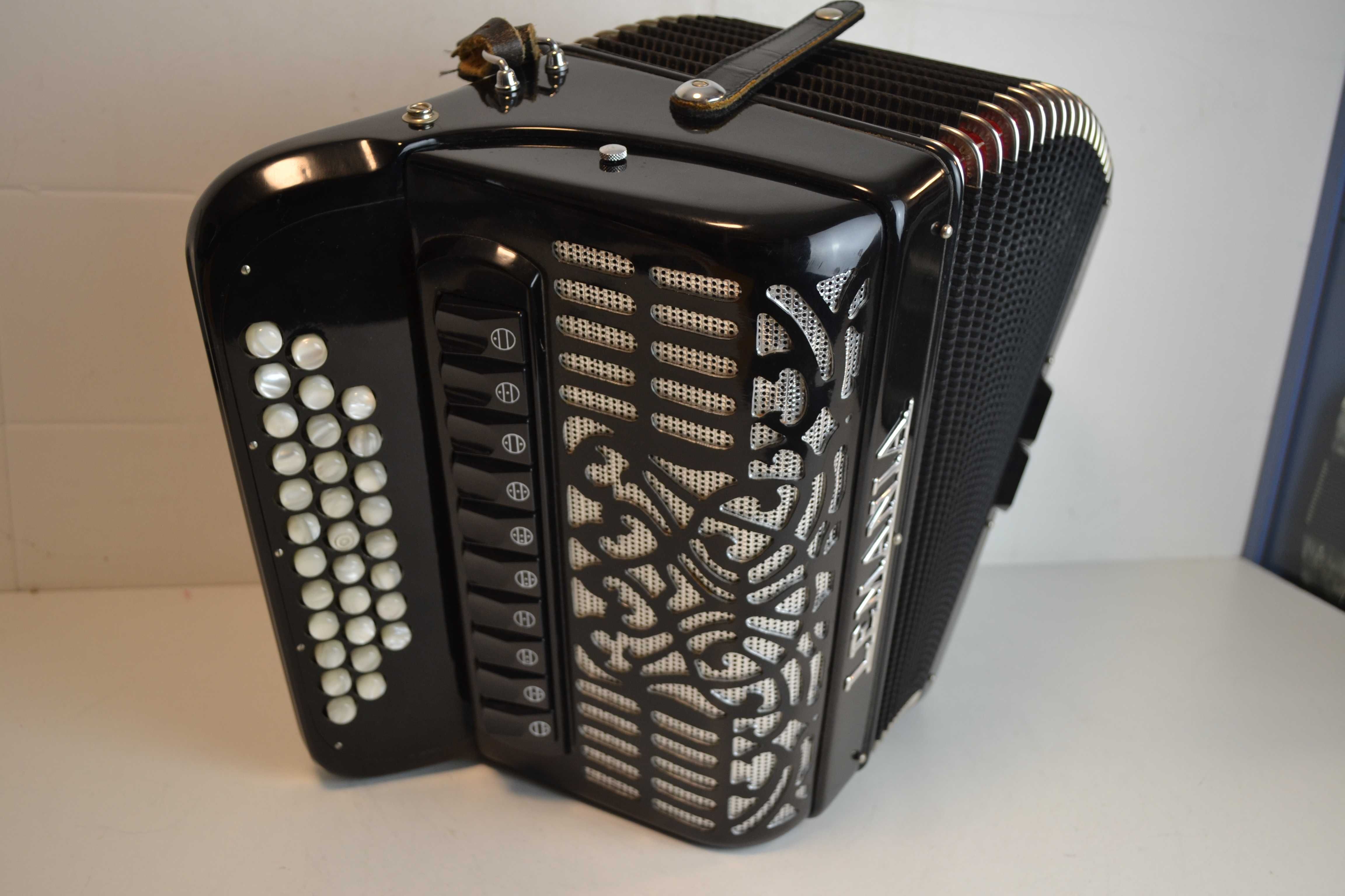 Concertina Lemania 4 Voz Com Mala
