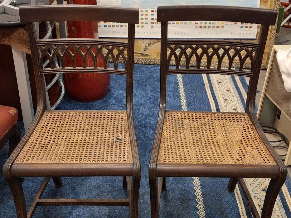 Duas cadeira (restauro)