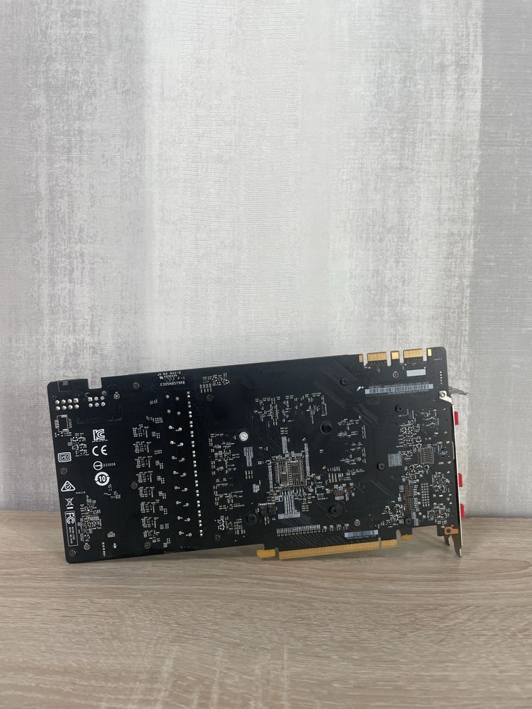 Відеокарта msi gtx 1070 armor 8g