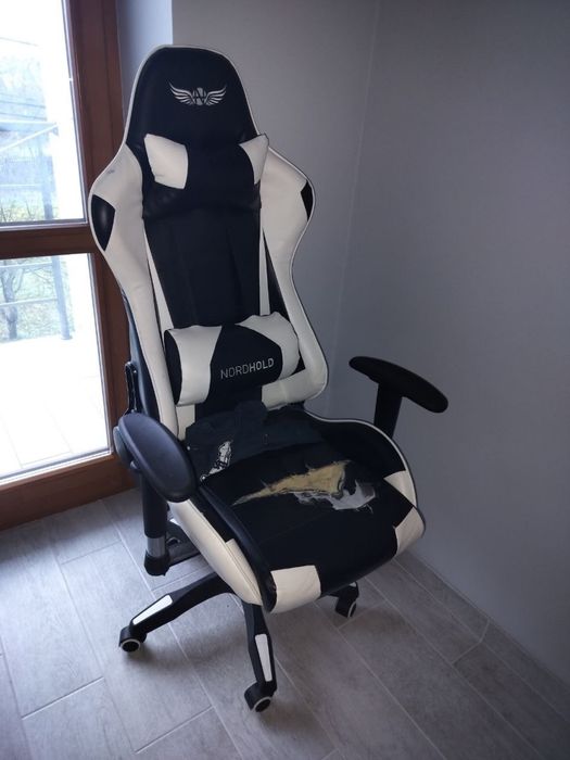 Ігрове крісло вживане самовивіз