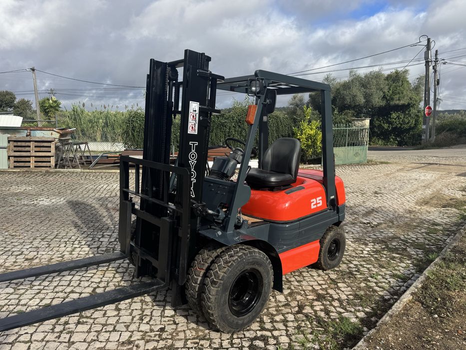 Empilhador Diesel Toyota