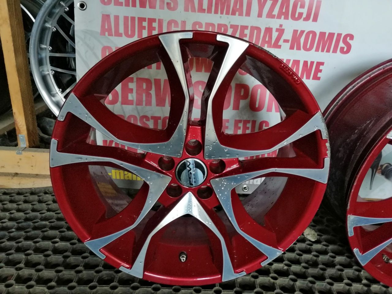 85 TSM Alufelgi 5x100 8jx18 et33 skoda vw audi seat subaru