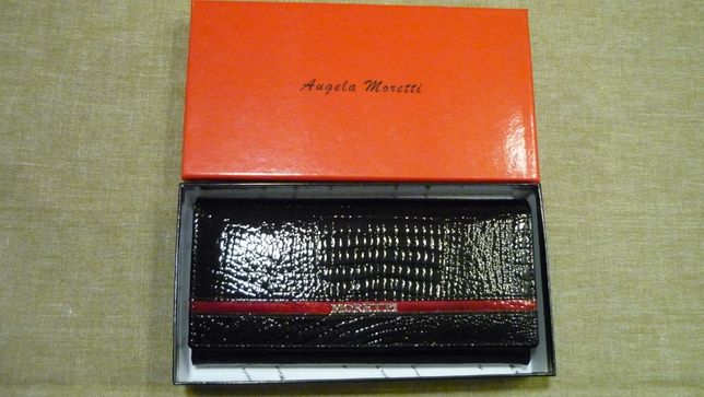 Ekskluzywny duży skórzany portfel damski firmy MORRETI z ornamentem
