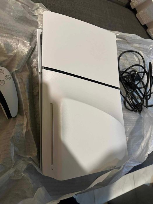 PlayStation 5 1TB 2 comandos