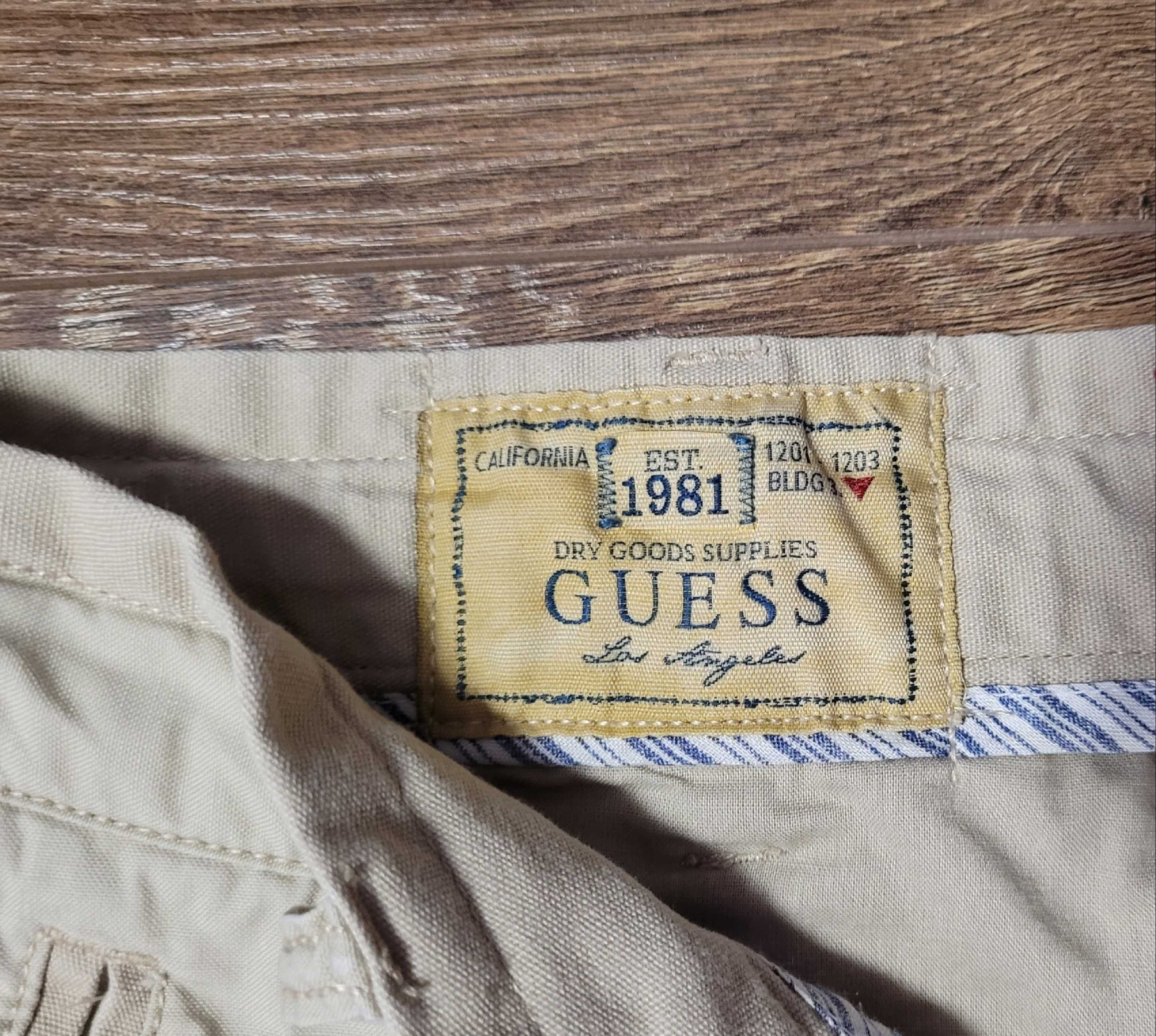 Продам шорты Guess.