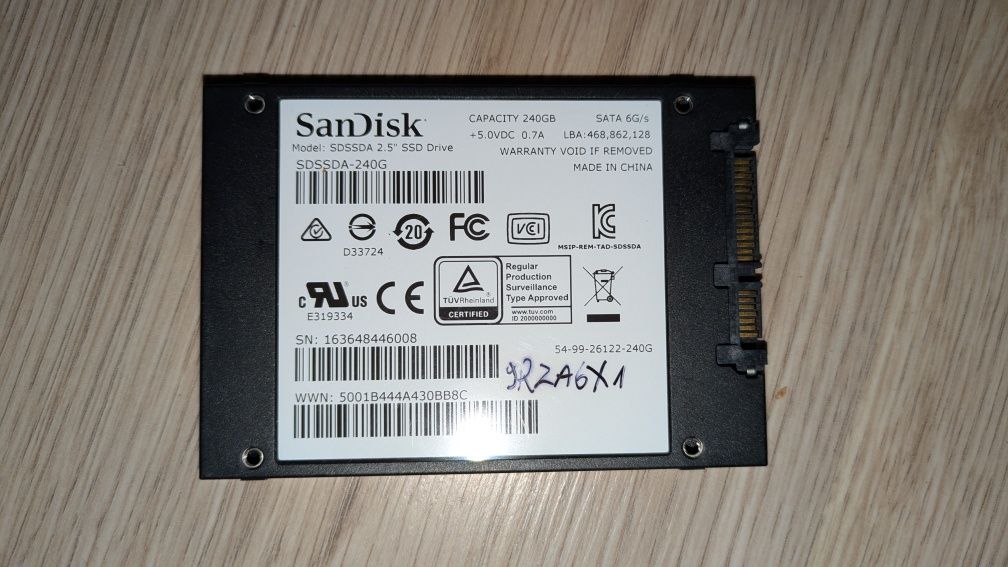 Dysk SSD SanDisk 240GB