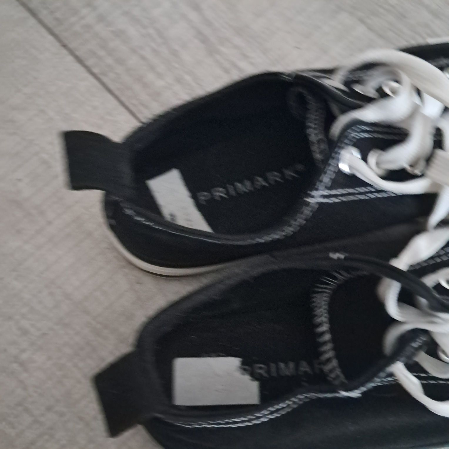 Młodzieżowe trampki Primark