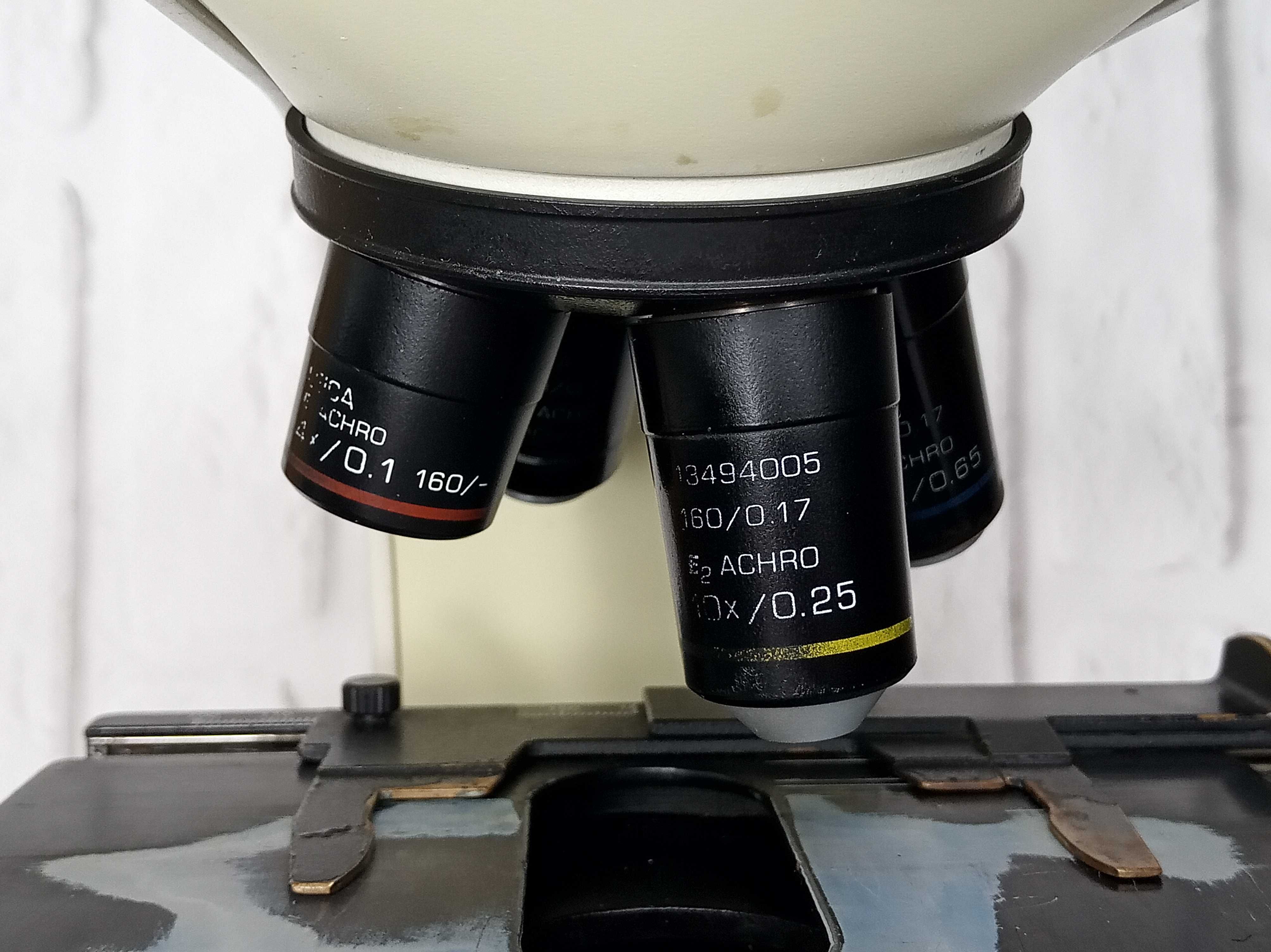 Професійний німецький біологічний мікроскоп LEICA CME