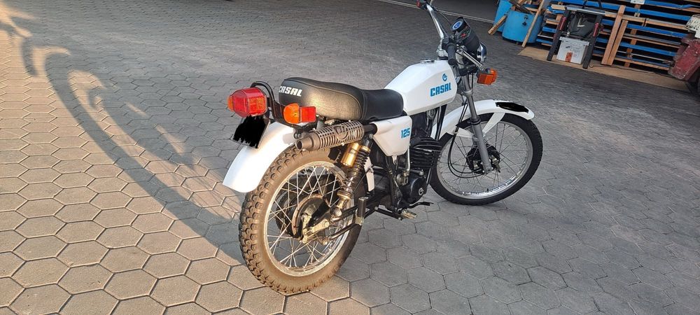 Casal 125 como nova