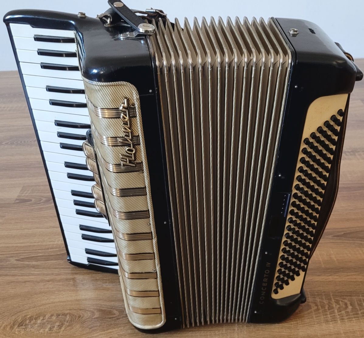 Akordeon Hohner concerto IV