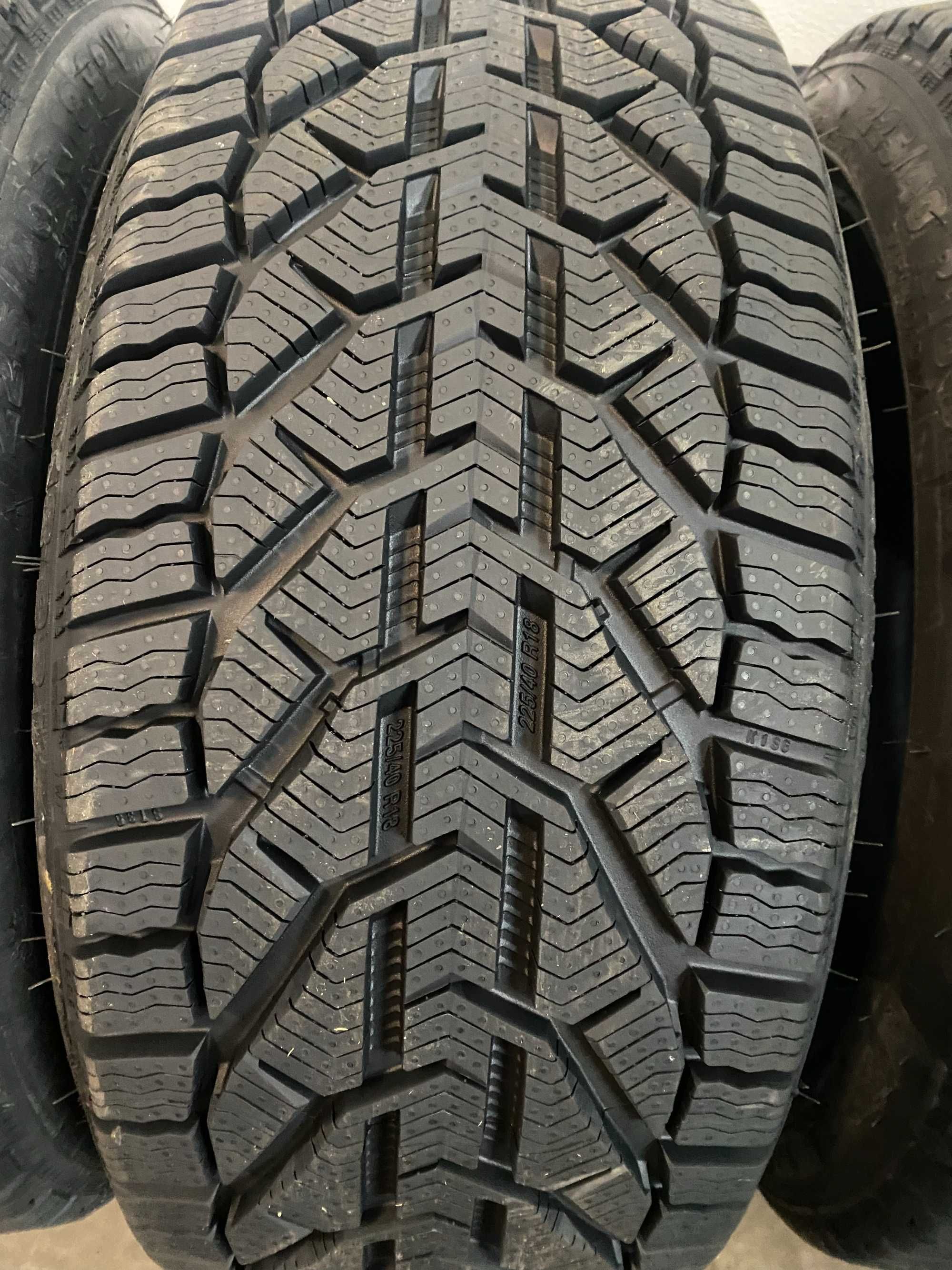 4x 225/40 R.18 92V XL Taurus Winter Kormoran Snow 2024