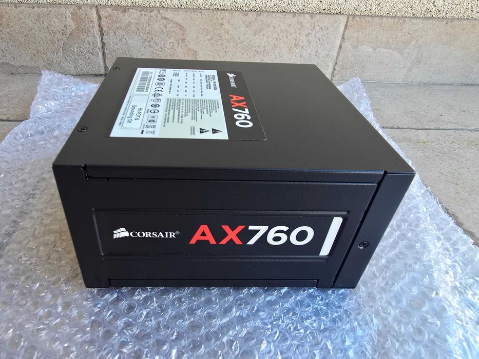 PSU Corsair AX760 80+ Platinum - 760W - Fonte alimentação