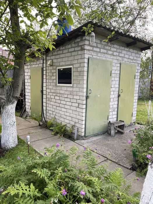 Продам дачу в смт. Гостомель СТ Ясна Поляна 8 соток