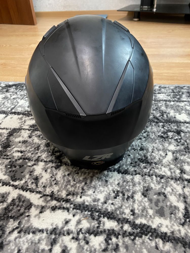 Шлем LZR черного цвета