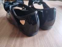 Buty 30 małoużywane