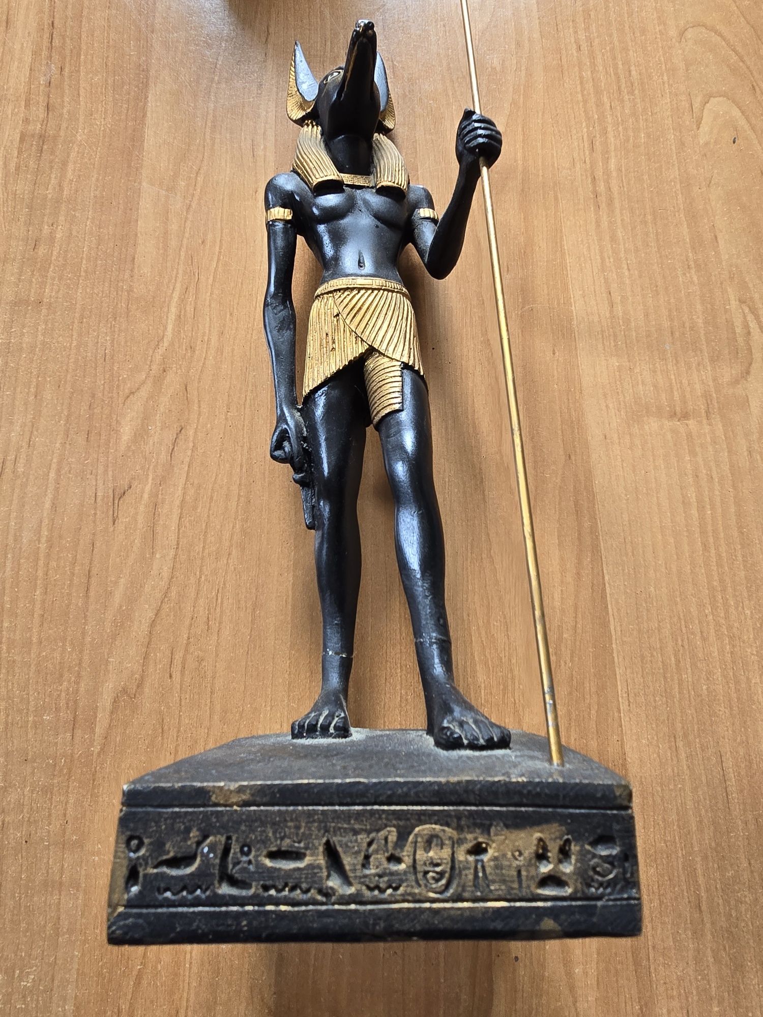 Figurka Anubisa czarno - złota