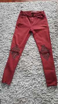 Spodnie jeansy bordowe S/M z rozcięciem