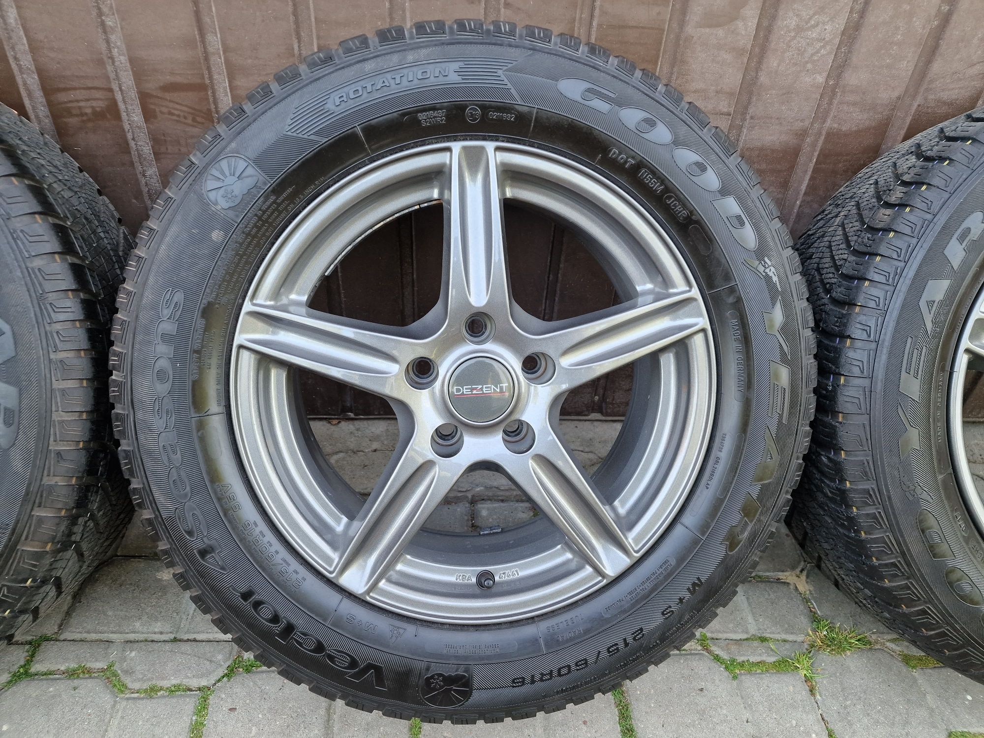 Felgi z oponami 215/60R16 VW T-Roc 5x112 Beetle Passat B8 Audi Q2