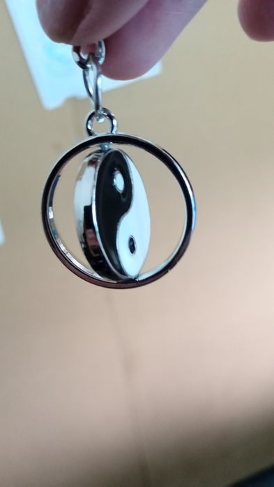 Porta-chaves Yin Yan giratório fidget toy