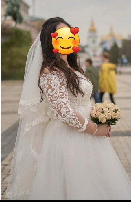 Весільна сукня, Пишна, не вінчана