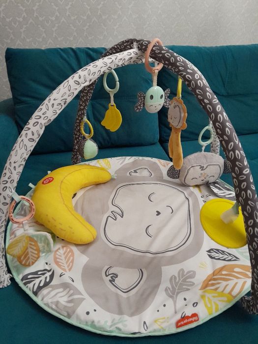 Коврик-игровой центр 3-в-1 Fisher-Price.