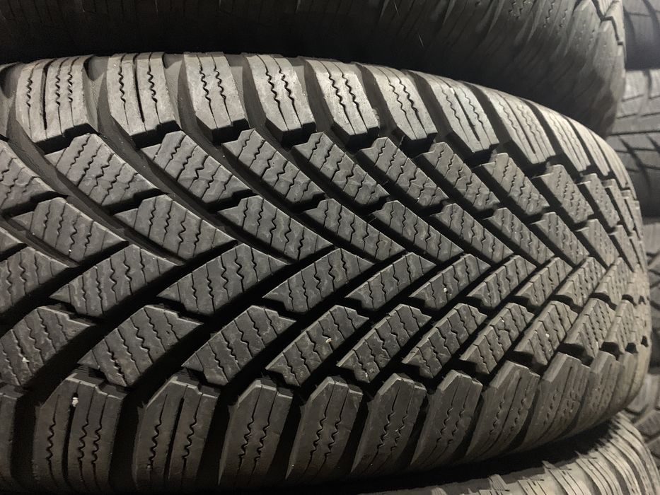 Шини 205/55 R16 Continental ContiWinterContact 860