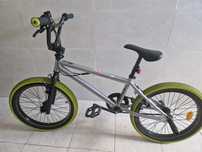 BMX B'Twin Wipe 520
