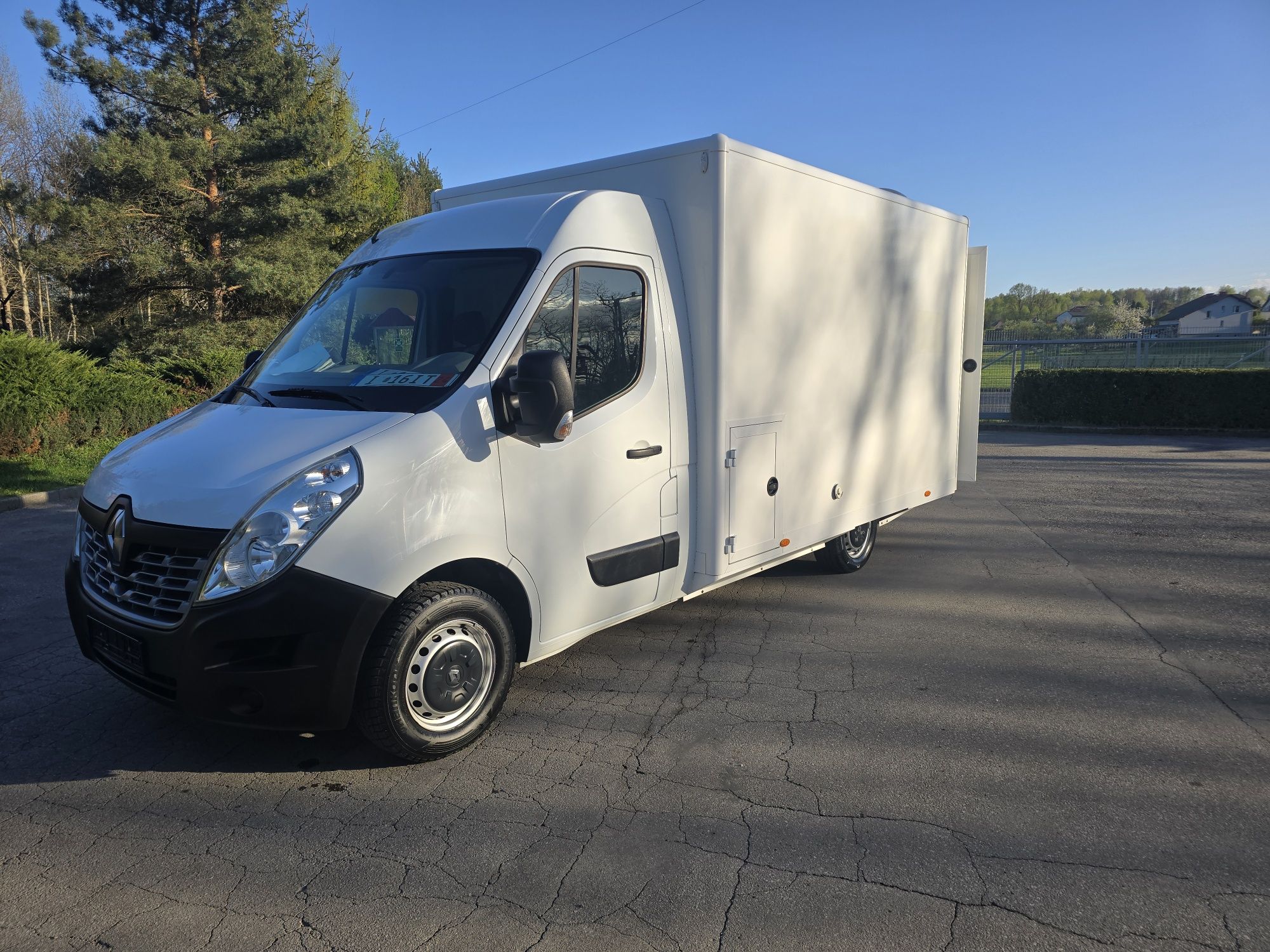 Autosklep Renault Master Food Truck Pieczywa Ciast