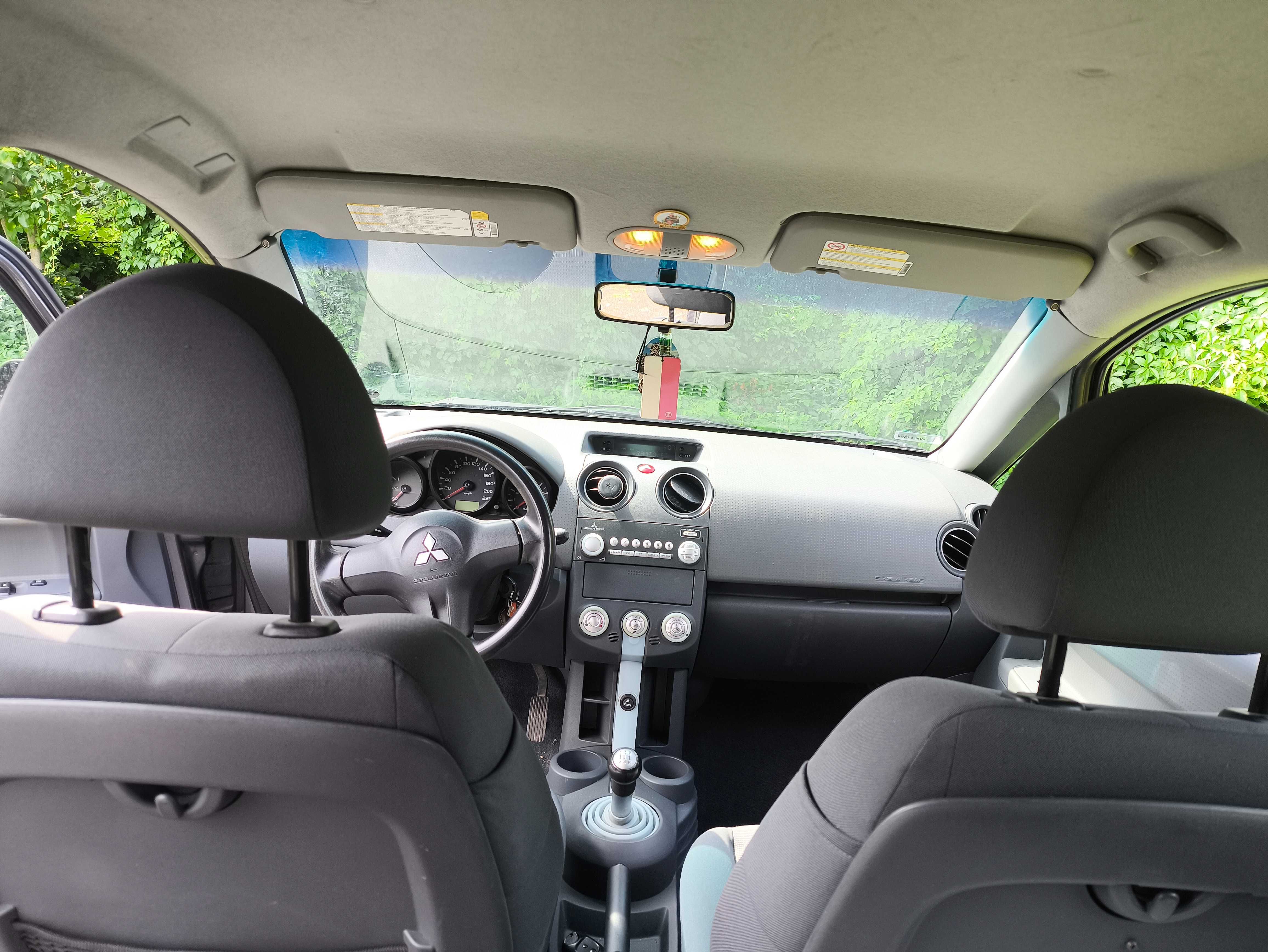 Mitsubishi Colt 1.1 75 KM 2004 r benzyna