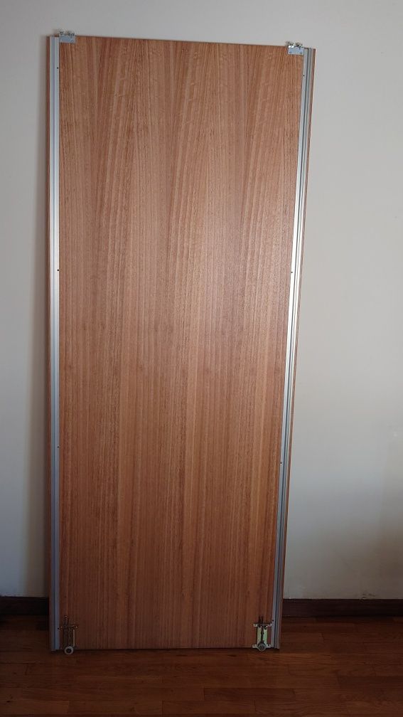 Portas de roupeiro, novas 45€ cada, são 4 no total