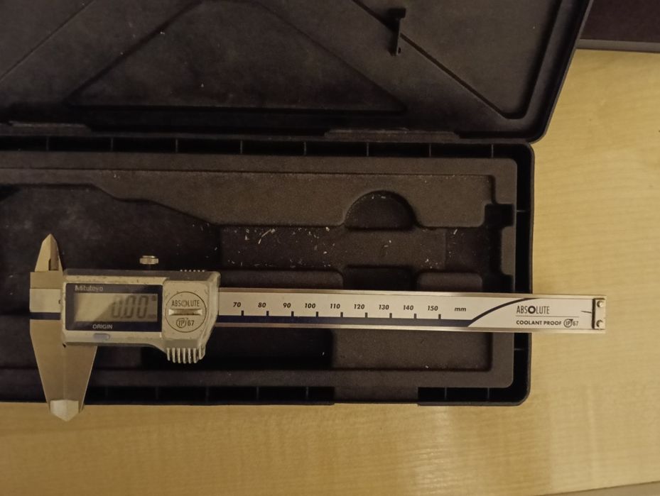 Suwmiarka mitutoyo 150 ip67