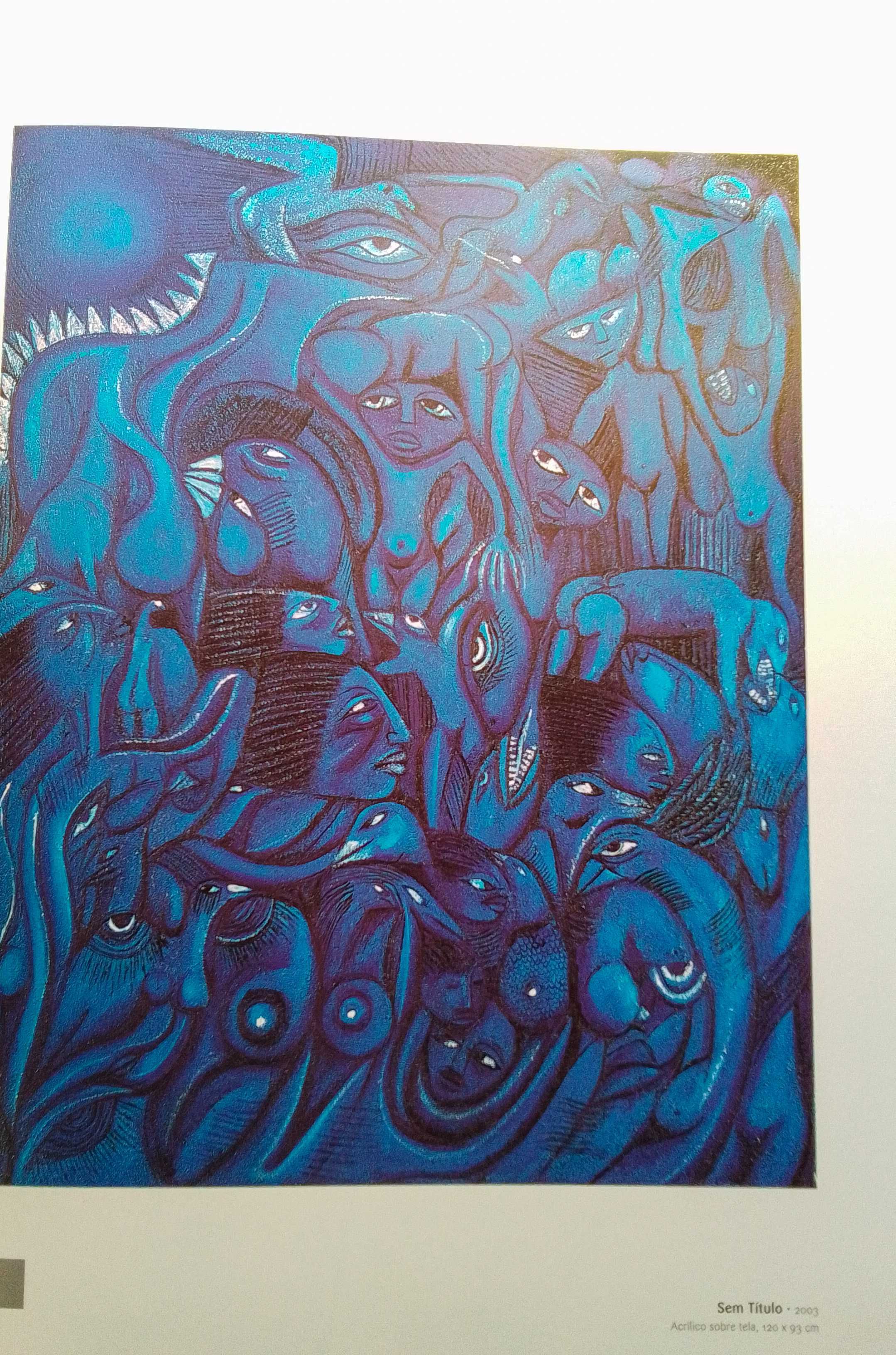 Dois álbuns de fotografia e um catálogo de pintura