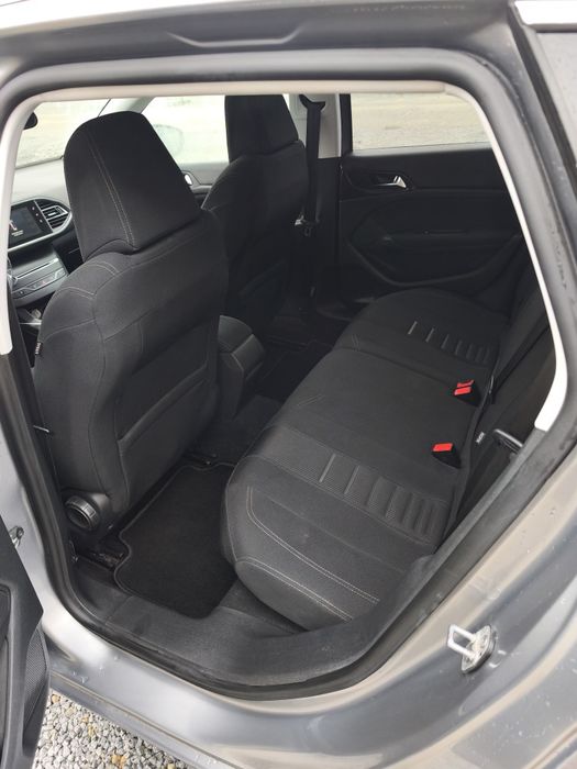 Bardzo ładny i zadbany Peugeot 308 1.6 e-HDi. Wersja Allure