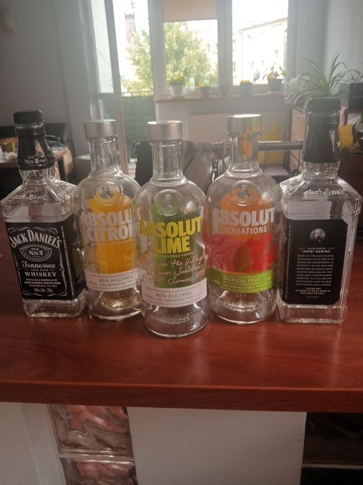 Butelki po alkoholu