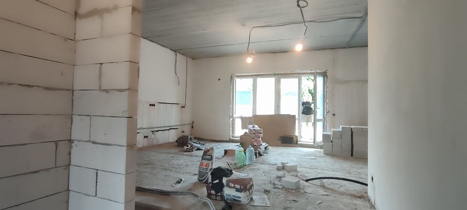 Продаж чорнового таунхауса 120м2, є підвал, гараж, тераса
