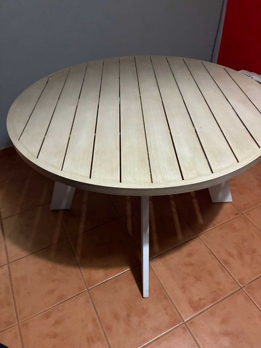 Mesa redonda como nova 160€ negociáveis