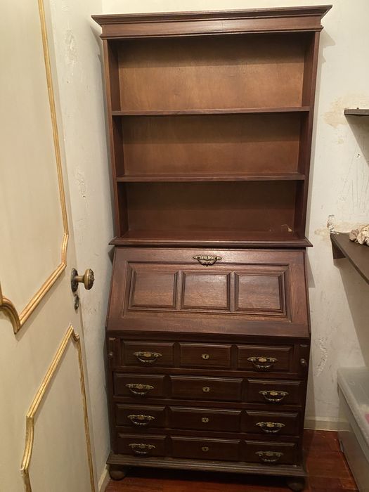 Escrivaninha de madeira maciça