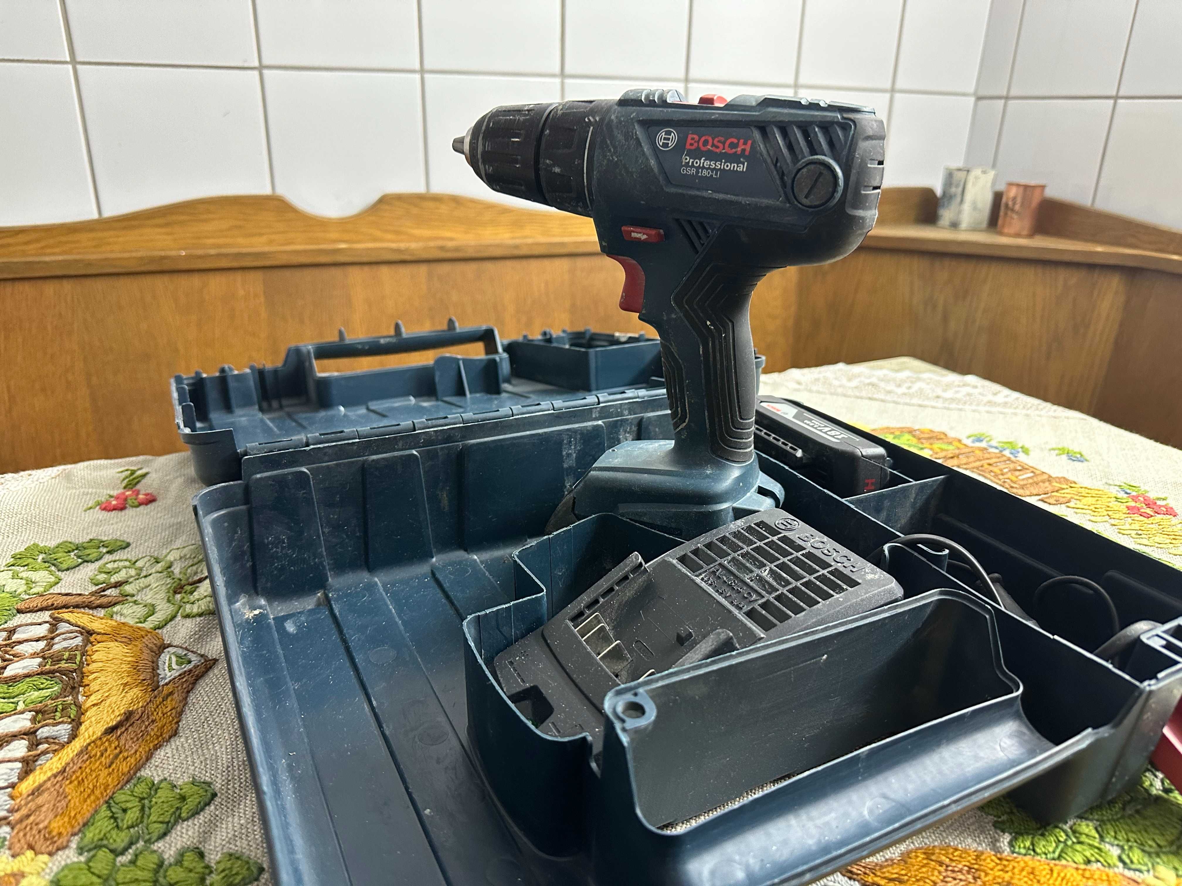Wkrętarka Bosch zasilanie akumulatorowe