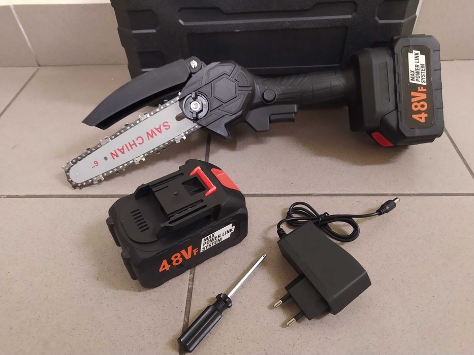 Pilarka do drzew gałęzi nowa zapakowana sprawna z 2 akumulatorami jak