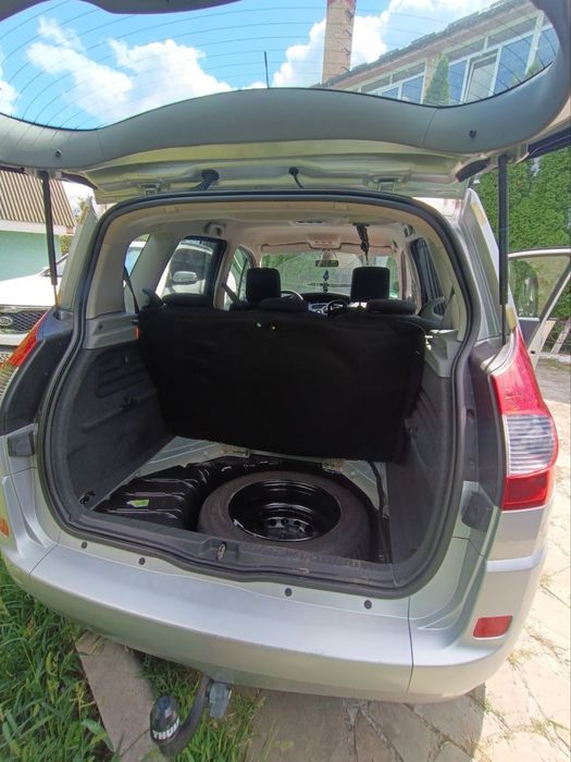 Продам Renault Megane Scenic 2007