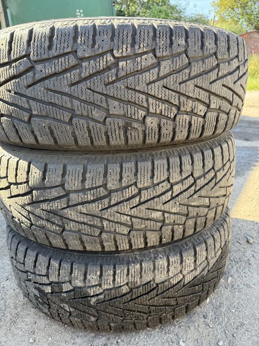 Roadstone WinGuard WinSpike 245/65 R17 107T