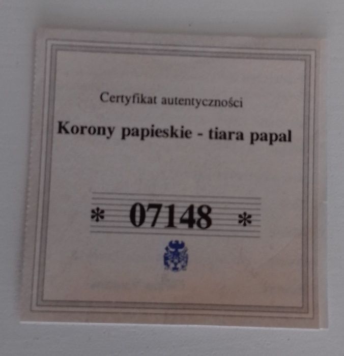 Pozłacana moneta z serii Korony papieskie - Tiara