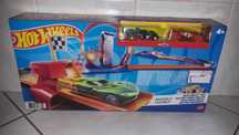 Zestaw Hot WHEELS tor wyścigowy 2 samochodziki hot wheels
Action