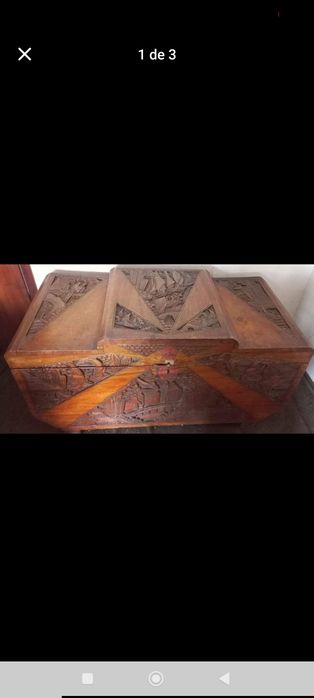 Arca de madeira africana trabalhada