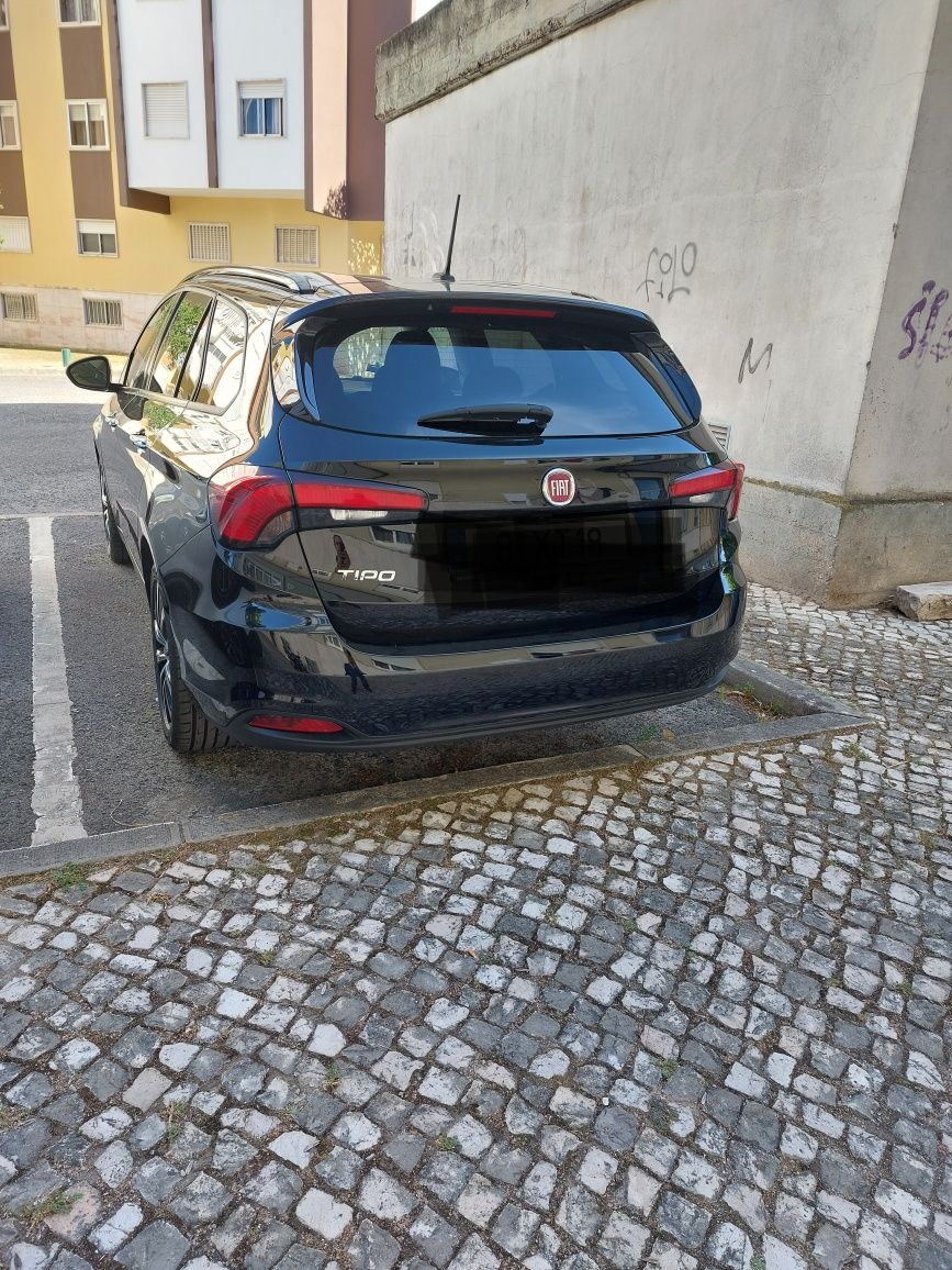 Fiat Tipo SW 1.3.M-Jet Lounge Tech 2019