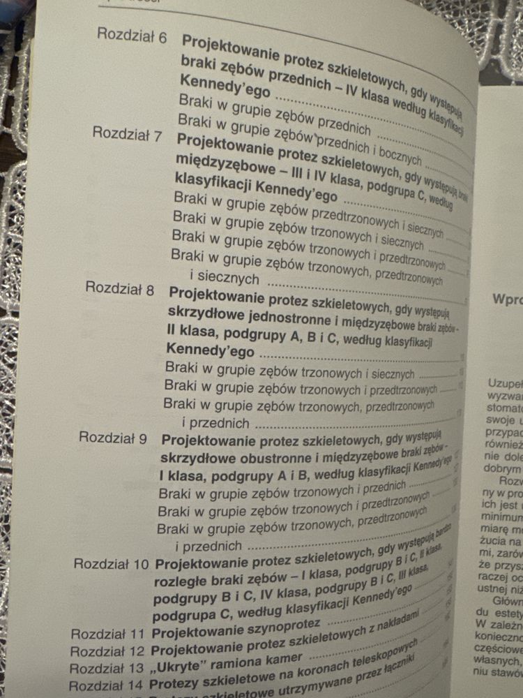 Protezy szkieletowe.  R. Jabłoński, A. Dubojska